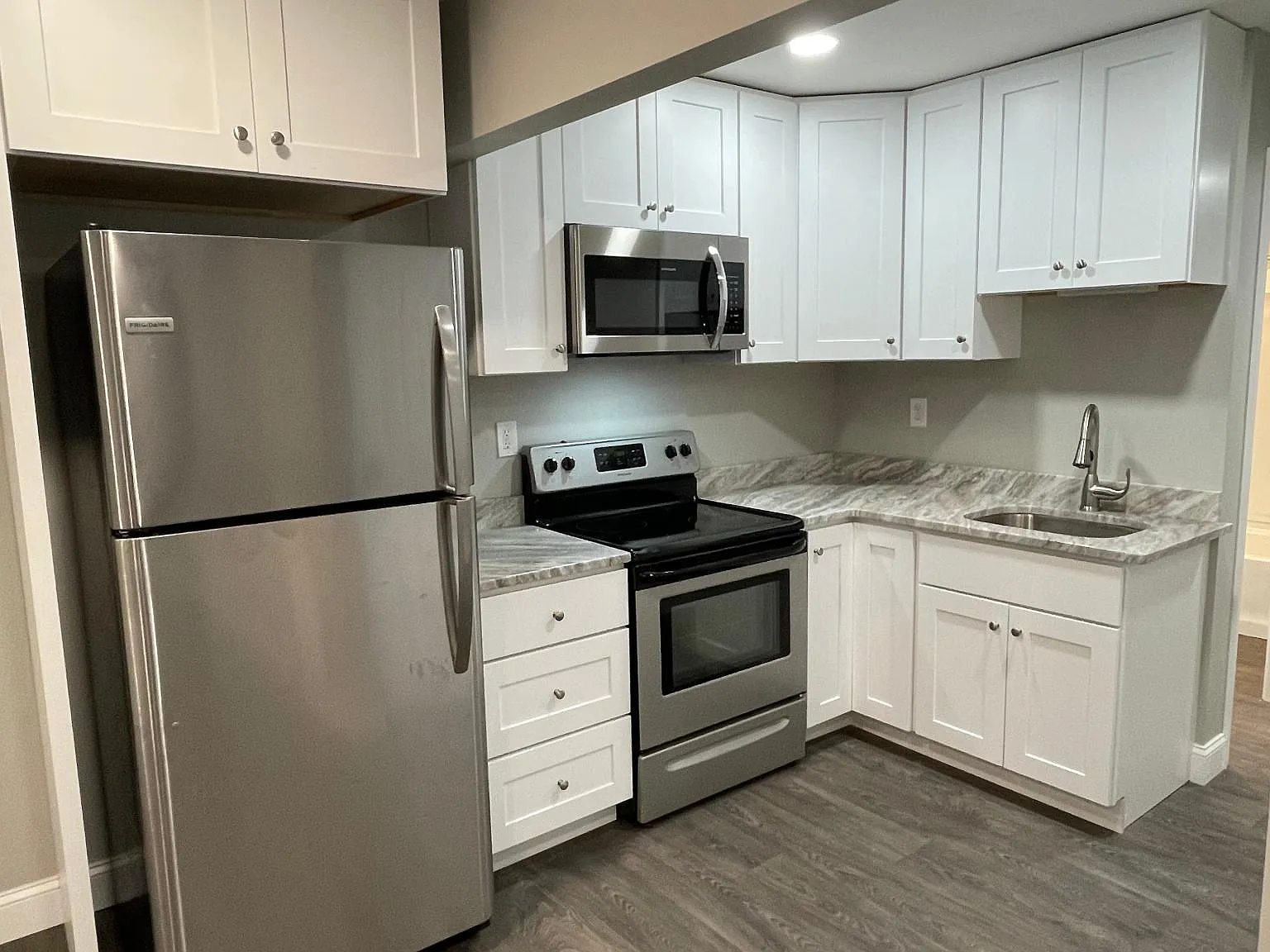 2 bed, 750 sqft, $1,450 — Photo 1