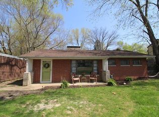 1510 Glen Vista Dr, Godfrey, IL 62035