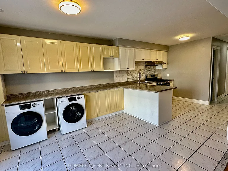 29 Sophia Rd #MAIN FL — Photo 5
