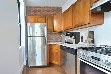 Rented by Platinum Properties