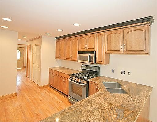 Stainless and Granite Kitchen