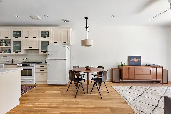 Sold by Compass | media 4