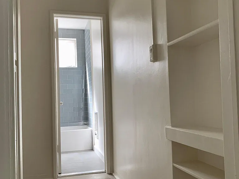 4172 Somerset Dr — Photo 9