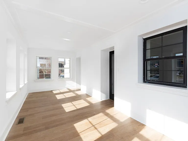 3200 Holly Rd — Photo 10