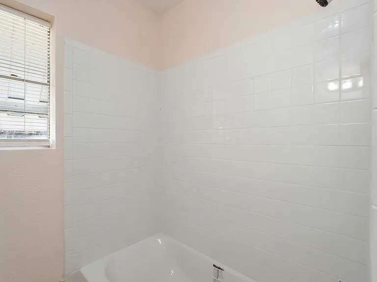 207 N Hartsdale Ave — Photo 16