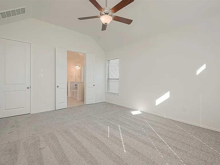 1303 Munson Valley Rd — Photo 38