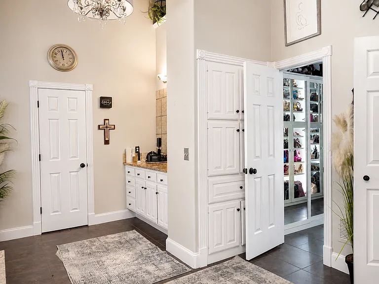 4404 Hollow Oak Dr — Photo 18
