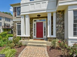 8500 Idylwood Valley Pl, Vienna, VA 22182