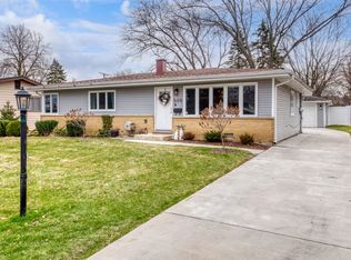 505 E Holly Ave, Mount Prospect, IL 60056