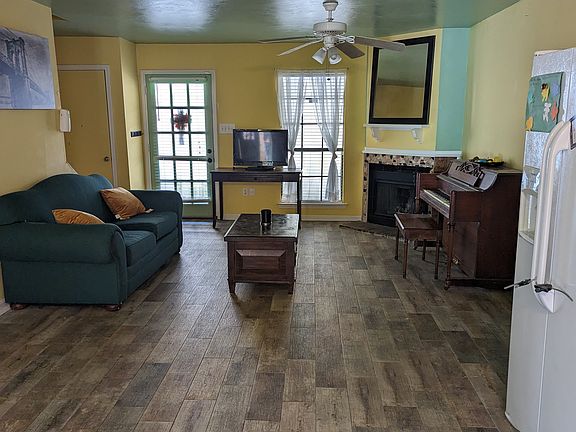 2nd image of 4360 Stumberg Ln