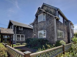 191 W 1st St, Cannon Beach, OR 97110