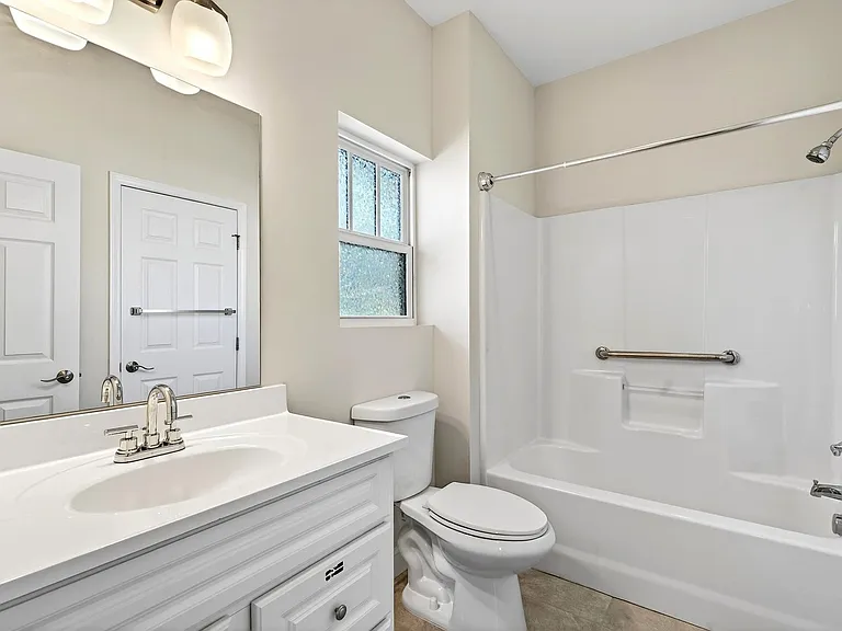 104 Hiawassee Ave — Photo 16