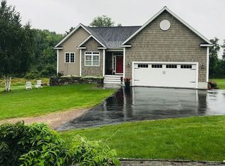11 Riparian Way, Milton, VT 05468