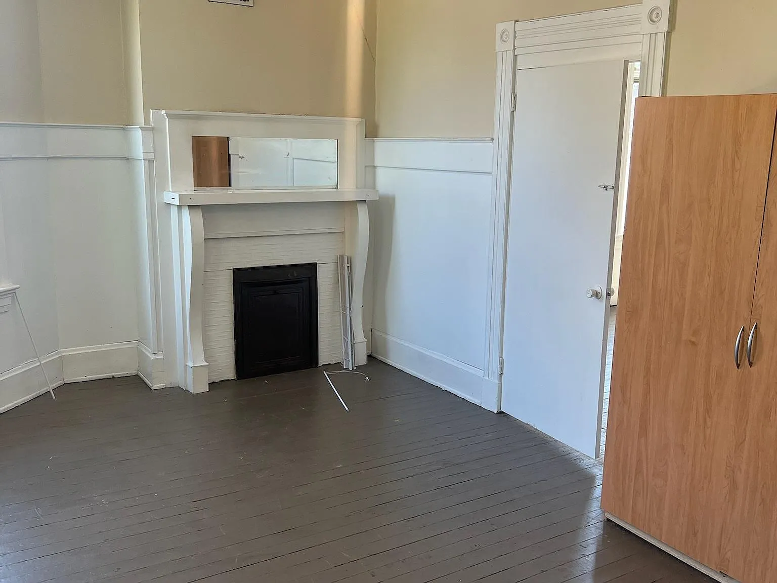 315 Warner St — Photo 3