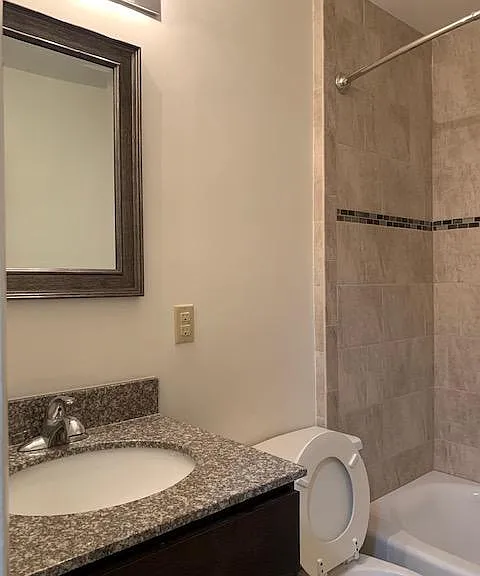 428 S 13th St #403 — Photo 9