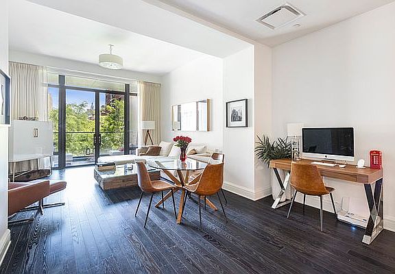3rd image of 155 W 11th St #3B