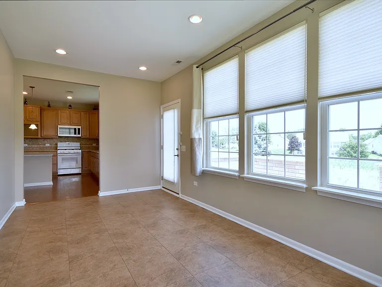 821 Voyage Way — Photo 20