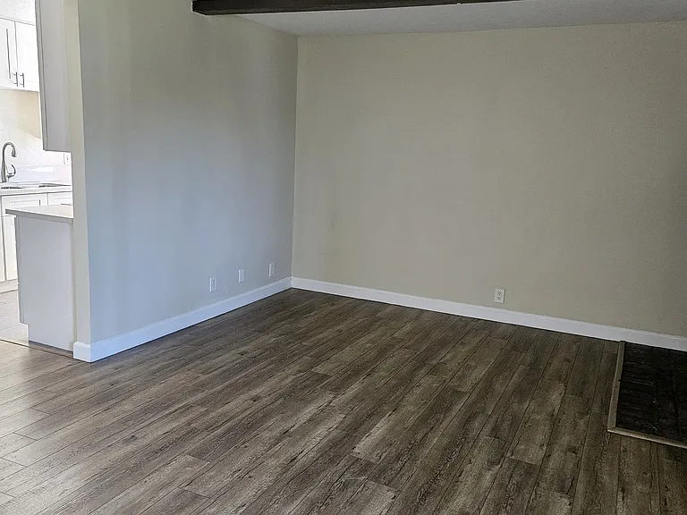 7504 Sepulveda Blvd #103 — Photo 6