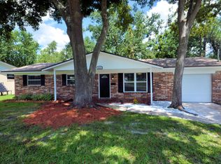 821 N Brookview Dr, Jacksonville, FL 32225