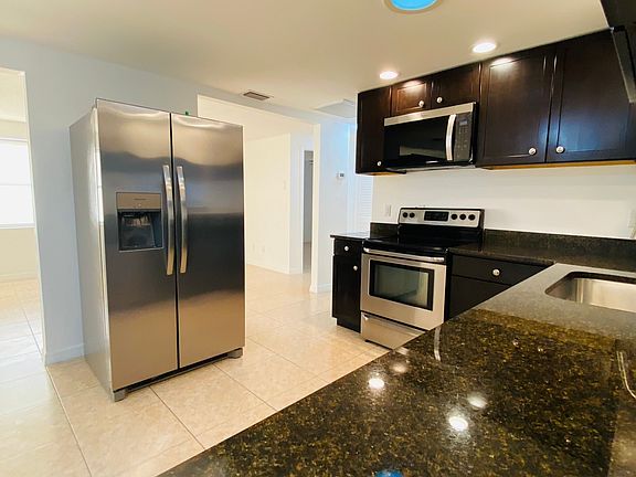 2nd image of 3340 Ottway Dr
