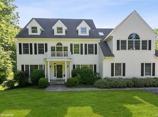 628 Chappaqua Rd, Briarcliff Manor, NY 10510