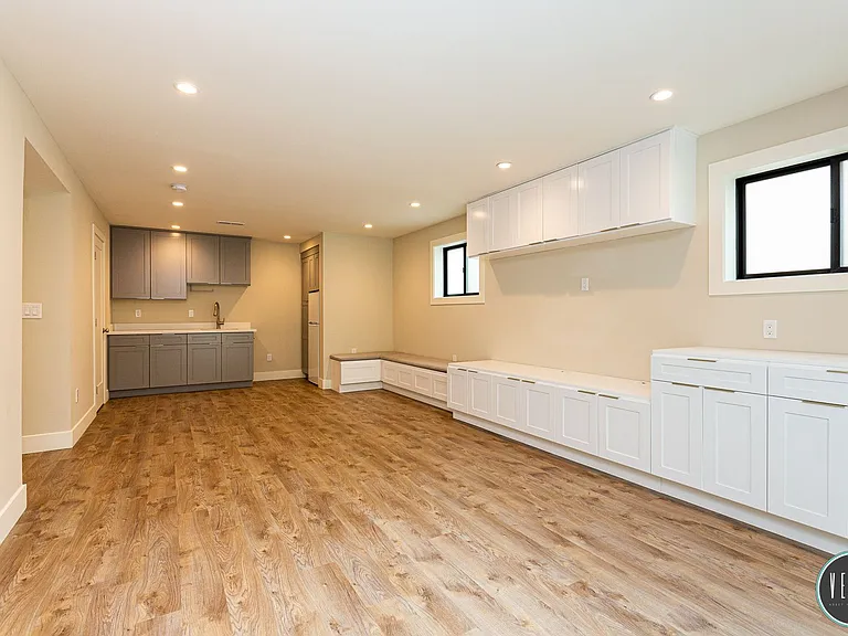 41 Dellbrook Ave — Photo 25