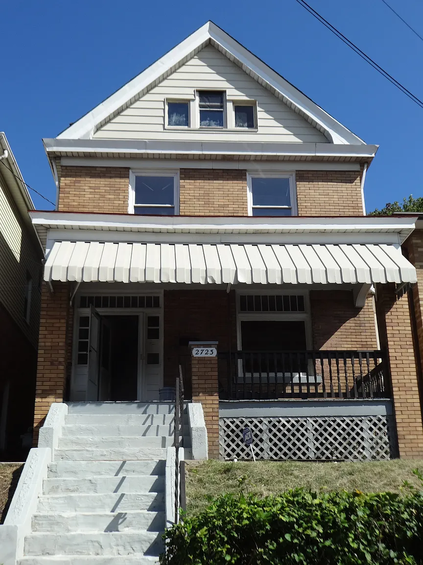 2723 Pyramid Ave photo 1