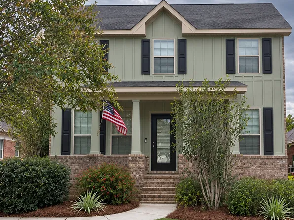 352 Scarlett Ave, Fairhope, AL 36532