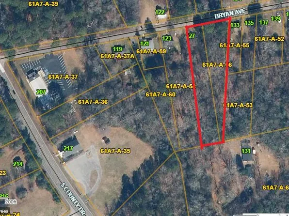 127 Bryan Ave, Wakefield, VA 23888