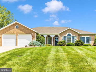 6337 Medina Ridge Dr, Fayetteville, PA, 17222
