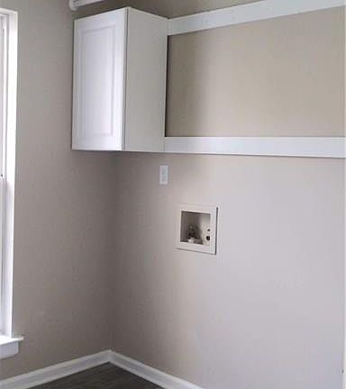 5th image of 4012 Twisted Oak Dr