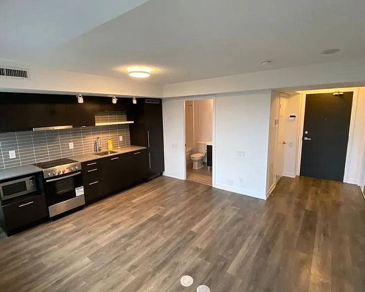365 Church St #1407 — Photo 3