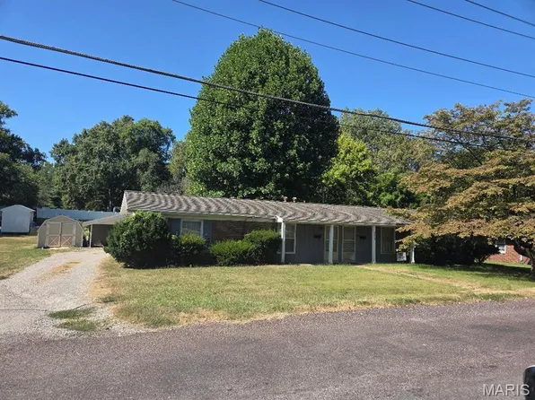 4408 W Washington St, Belleville, IL 62226