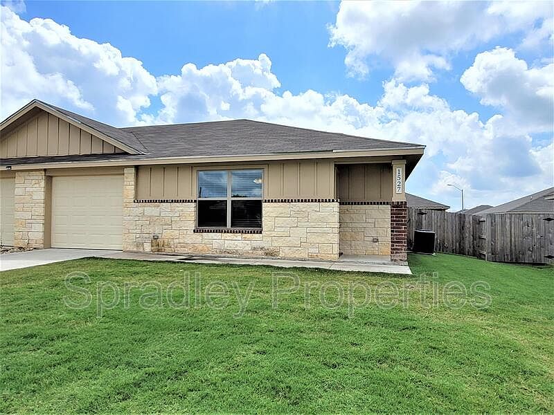 1st image of 1527 Vani Ct