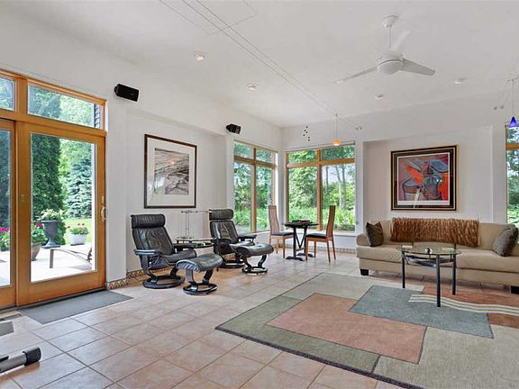 4th image of 1251 Stony Creek Way