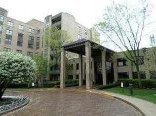 8926 La Crosse Ave, Skokie, IL 60077