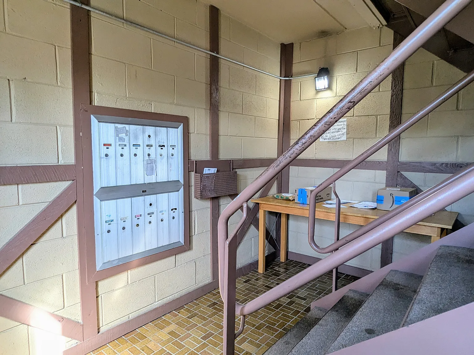 2 bed, 850 sqft, $1,900 — Photo 2