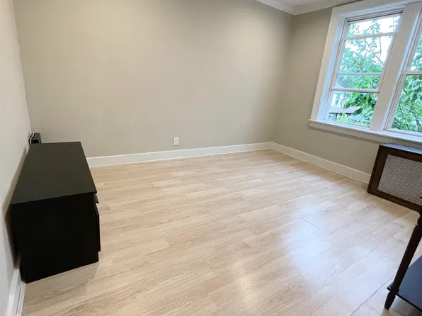 18 74th St APT D5, North Bergen, NJ 07047