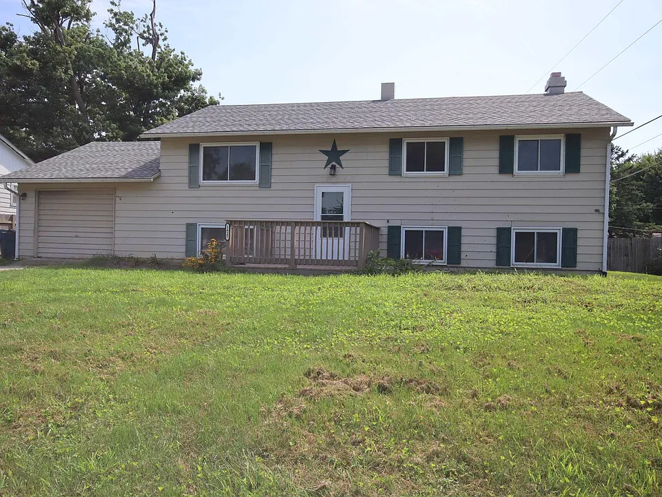 1627 Shannon Dr