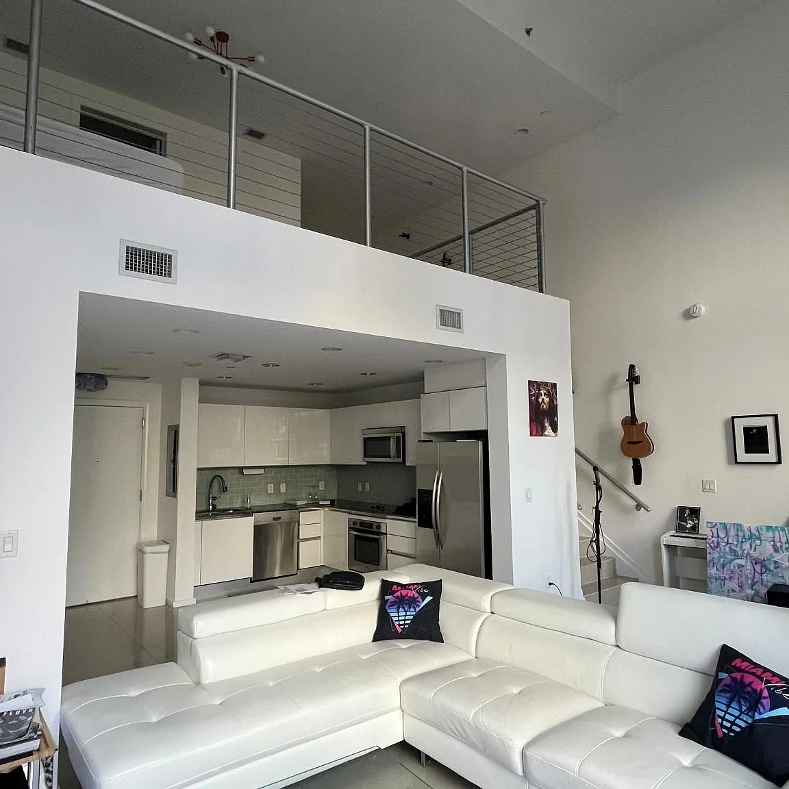 1 bed, 1.5 bath, 1053 sqft, $3,300 — Photo 1
