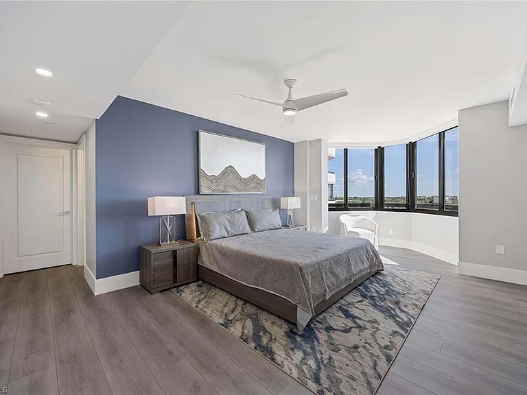 6075 Pelican Bay Blvd #605 — Photo 30