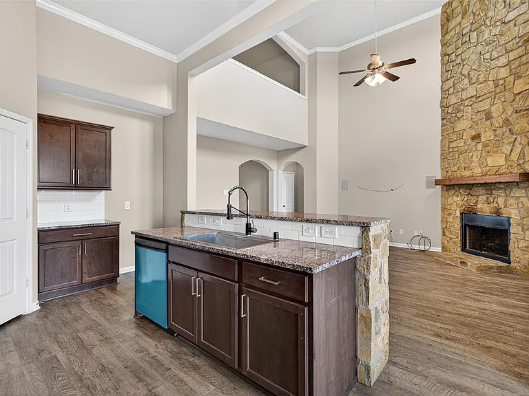 7703 Lehman Rd — Photo 9