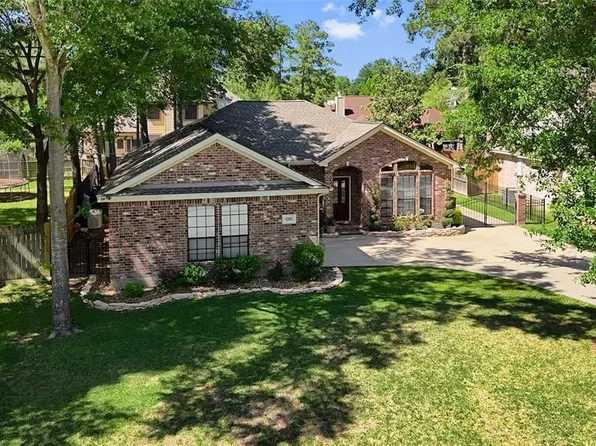 12861 Capricornus Dr, Willis, TX 77318