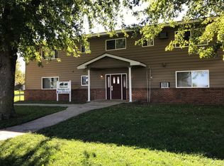 401 6th Ave APT 6, Wilmont, MN 56185