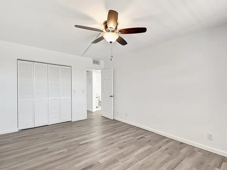 4015 Cornwall Dr #A — Photo 15
