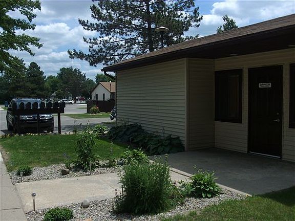 Arbor Glen 003