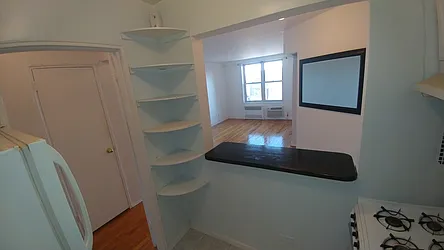 Rented by Metro Garden Realty NYC