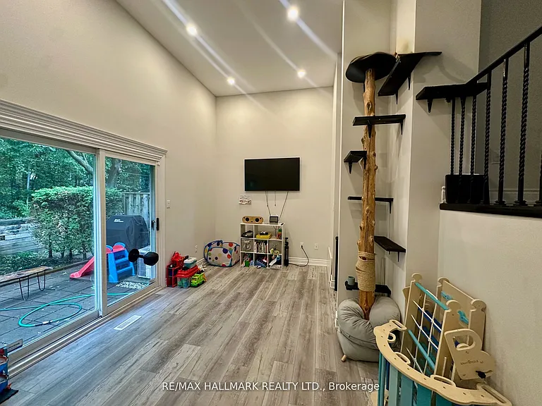51 Paulander Dr #108 — Photo 4