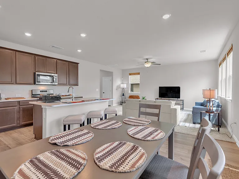 6401 Night Chinook Dr #1 — Photo 15