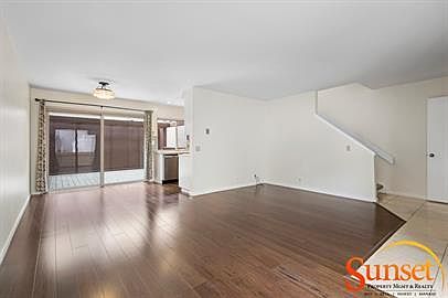 4th image of 1222 River Glen Row #64-1
